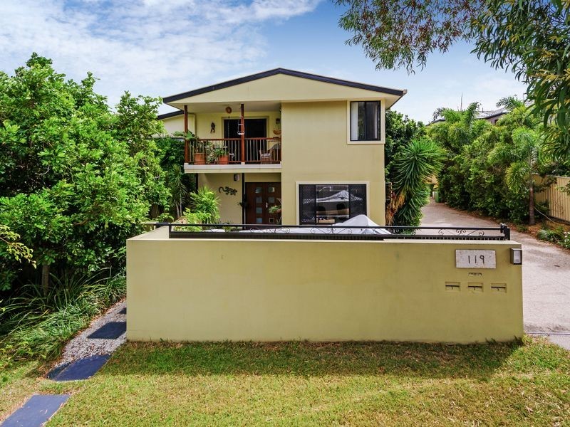 1/119 Minnie Street, Southport QLD 4215