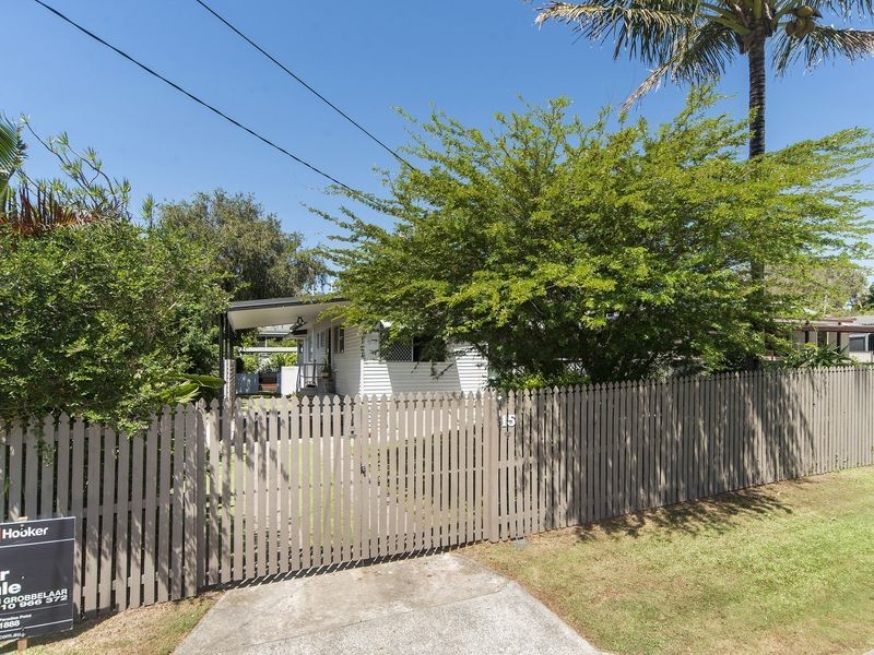 15 Wynflo Street, Labrador QLD 4215