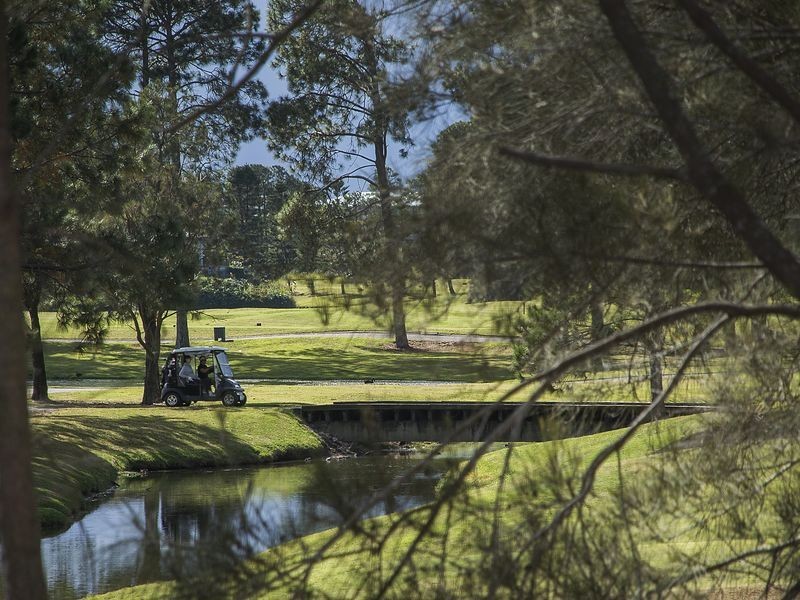 27 Shinnecock Close, Hope Island QLD 4212