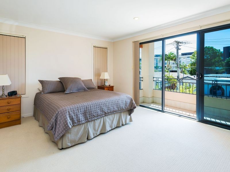 20B Killowill Avenue, Paradise Point QLD 4216