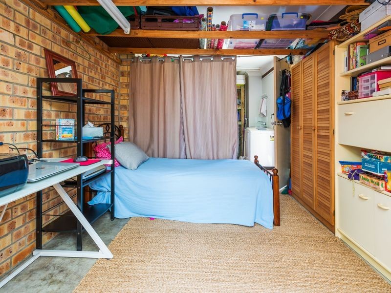 2/31 Drake Avenue, Paradise Point QLD 4216