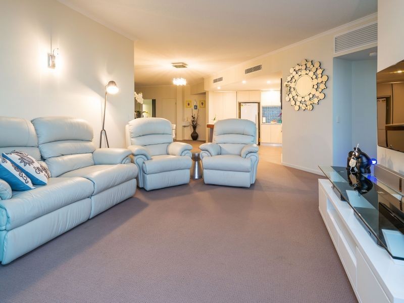 23T/28 Bayview Street, Runaway Bay QLD 4216