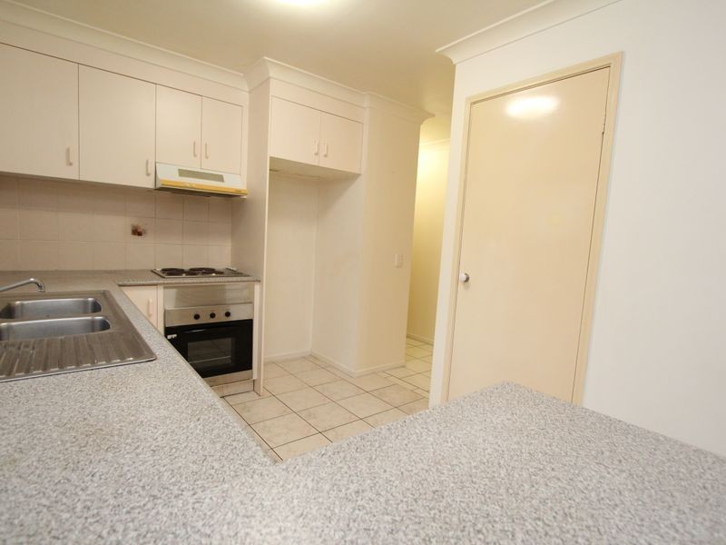 2/133 Government Road, Labrador QLD 4215