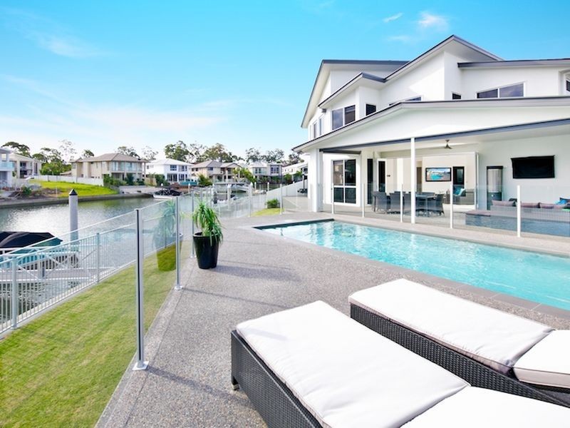 19 North Quay Drive, Biggera Waters QLD 4216