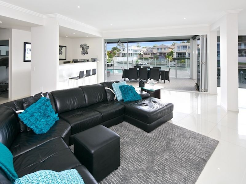 19 North Quay Drive, Biggera Waters QLD 4216