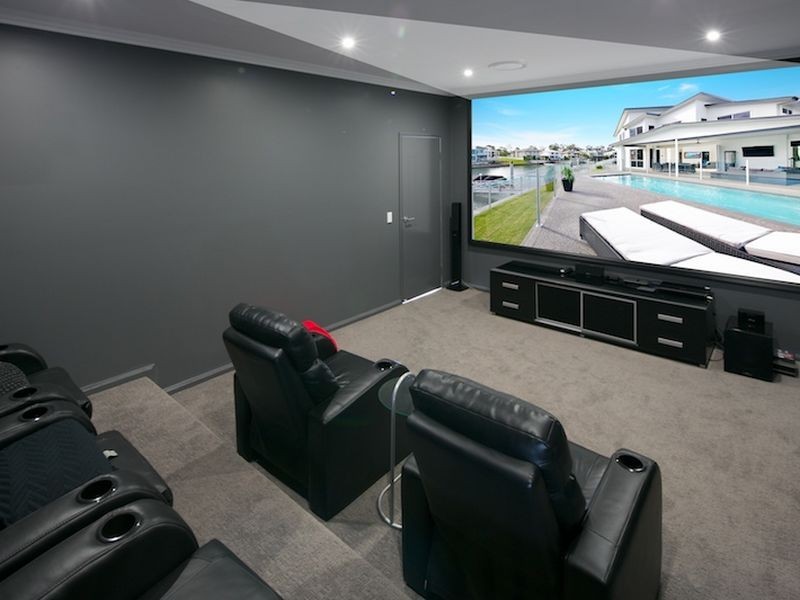 19 North Quay Drive, Biggera Waters QLD 4216