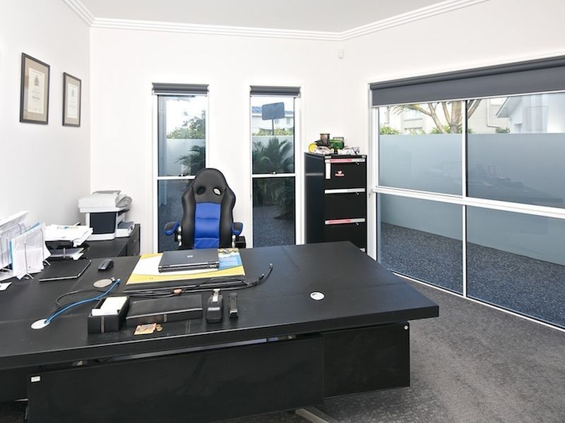 19 North Quay Drive, Biggera Waters QLD 4216