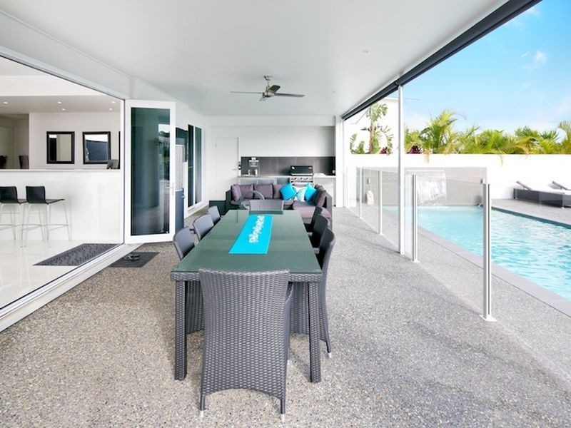 19 North Quay Drive, Biggera Waters QLD 4216