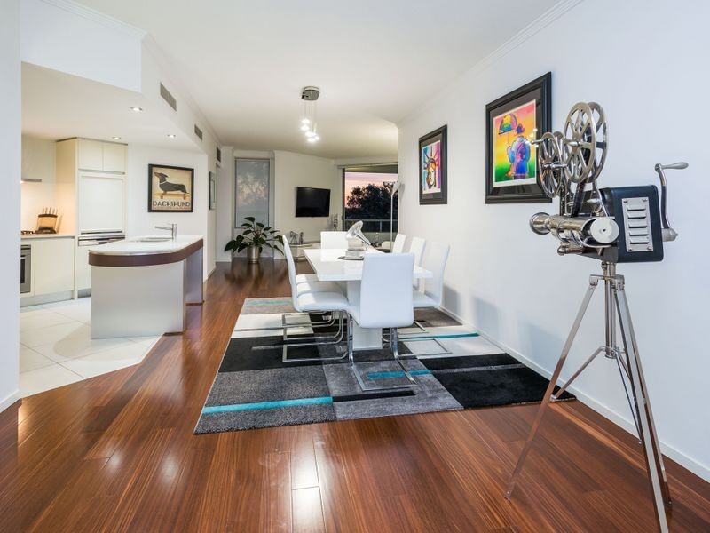 18T/20-28 Bayview Street, Runaway Bay QLD 4216