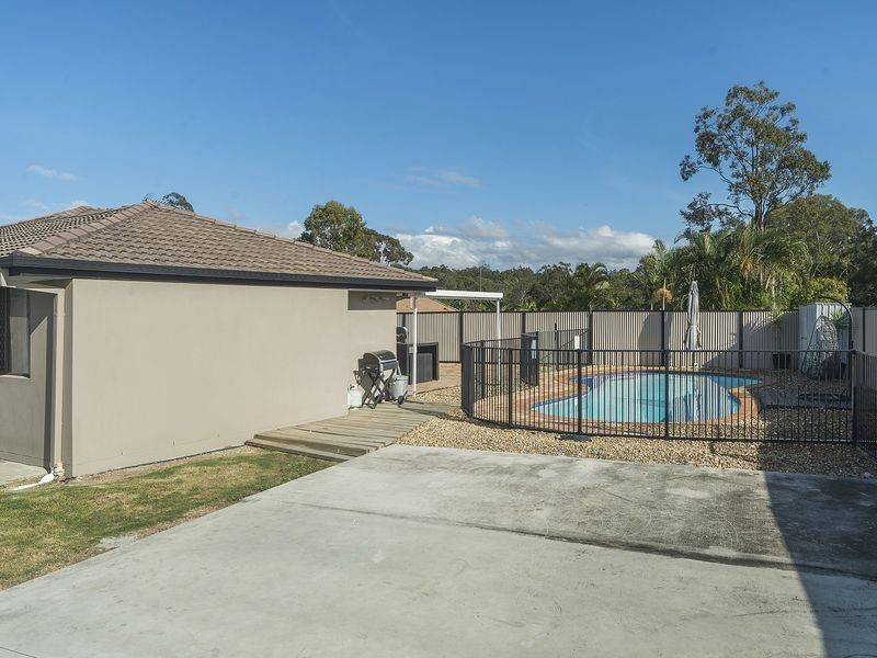 9 Lexington Drive, Worongary QLD 4213