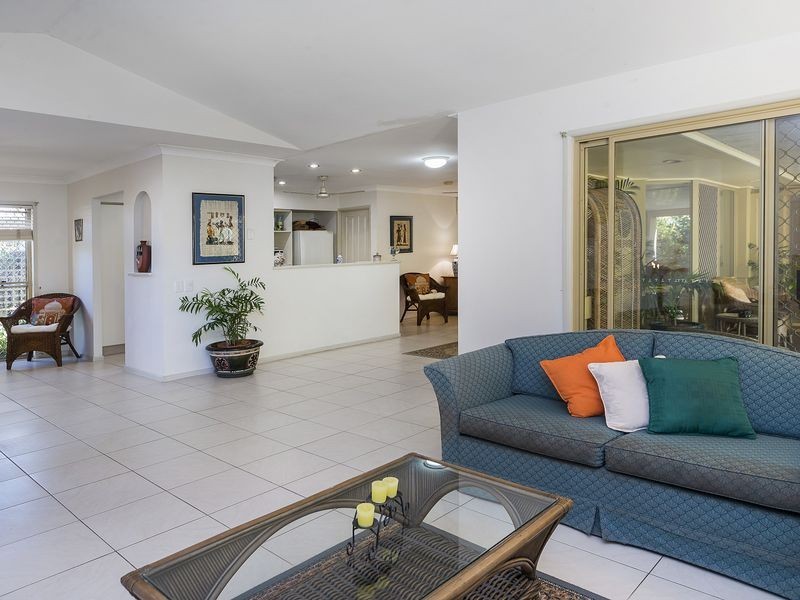 9 Laine Place, Coombabah QLD 4216