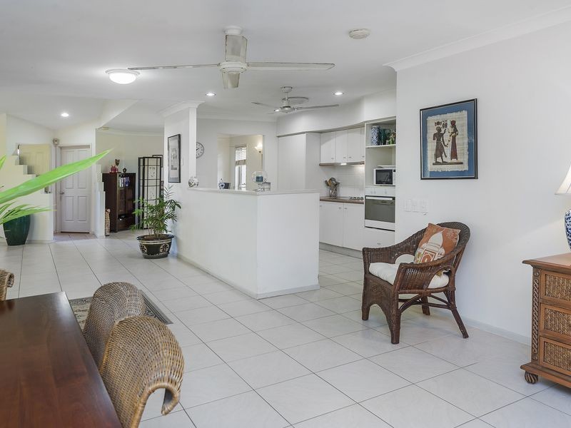 9 Laine Place, Coombabah QLD 4216