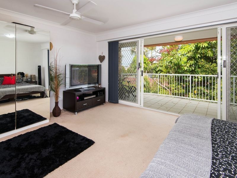 10/16-18 Abalone Avenue, Paradise Point QLD 4216
