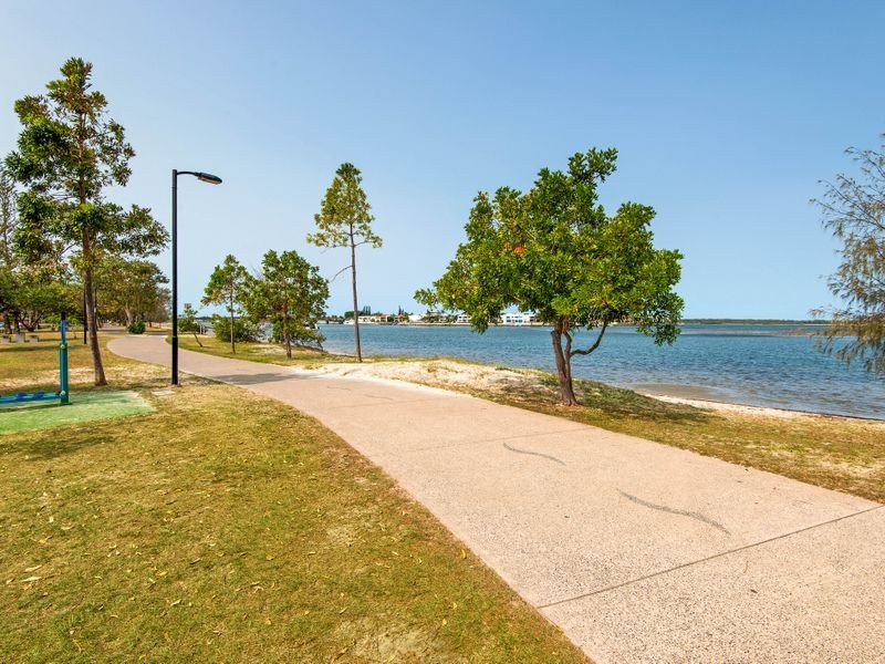 10/16-18 Abalone Avenue, Paradise Point QLD 4216