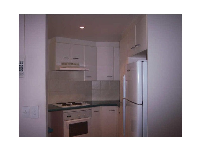 4/38 ABALONE AVENUE, Paradise Point QLD 4216