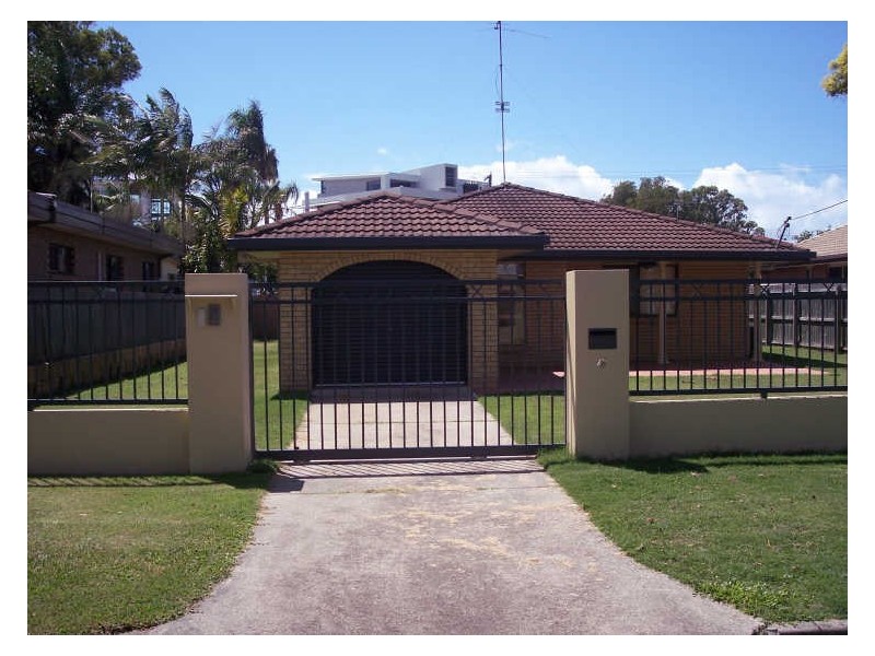 9 Lotus Avenue, Hollywell QLD 4216