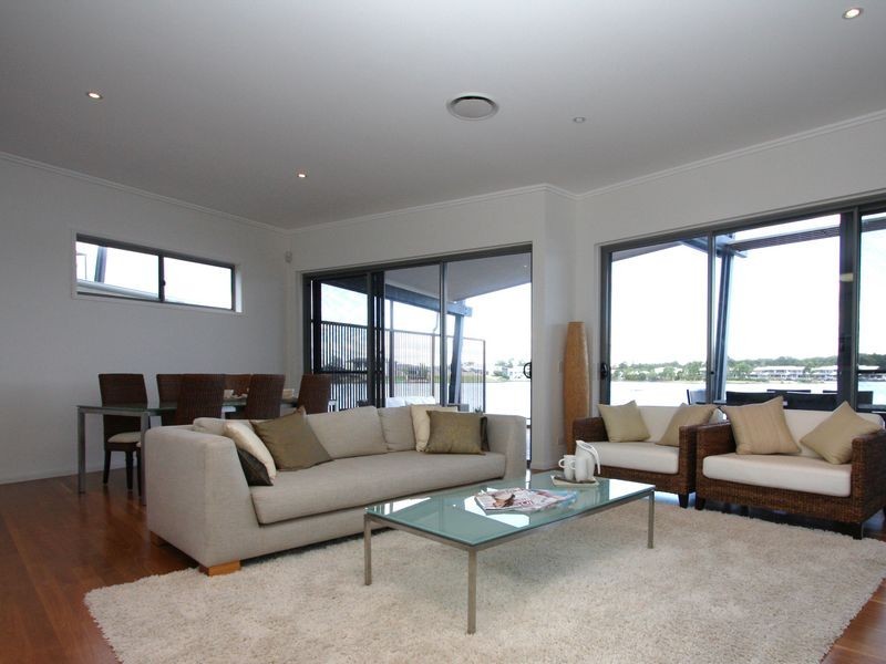 Coombabah QLD 4216