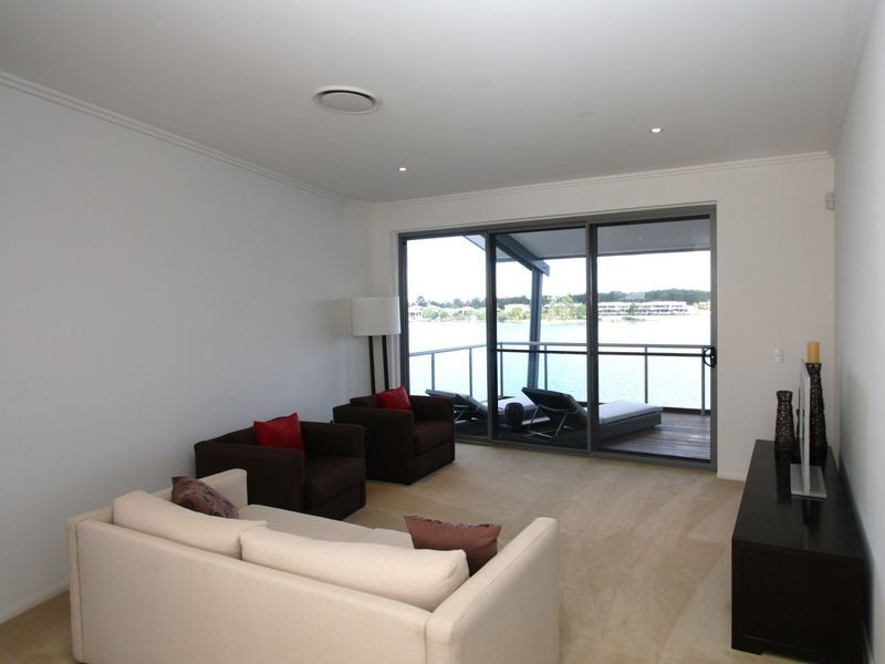 Coombabah QLD 4216
