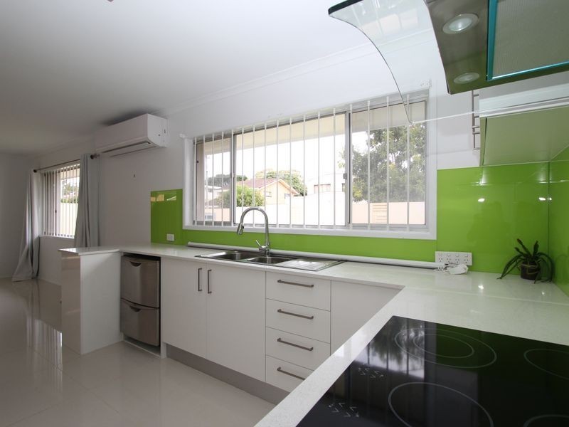 1/9 Drake Avenue, Paradise Point QLD 4216