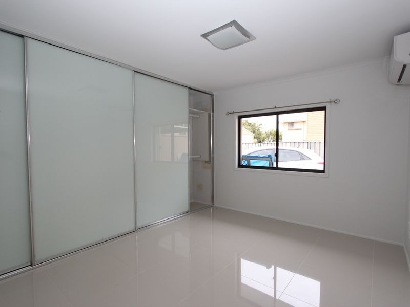 1/9 Drake Avenue, Paradise Point QLD 4216