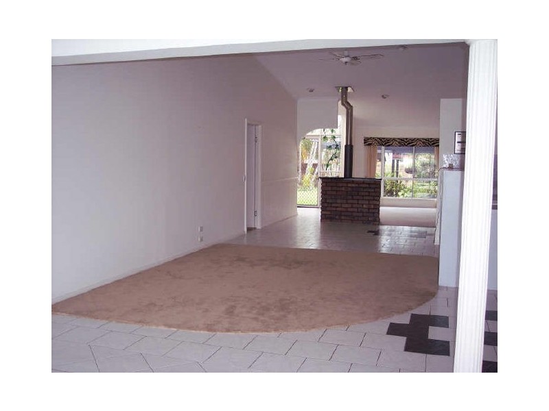 10 MATTHEW FLINDERS DRIVE, Hollywell QLD 4216