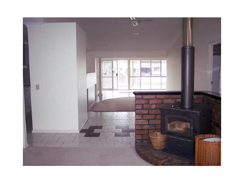 10 MATTHEW FLINDERS DRIVE, Hollywell QLD 4216