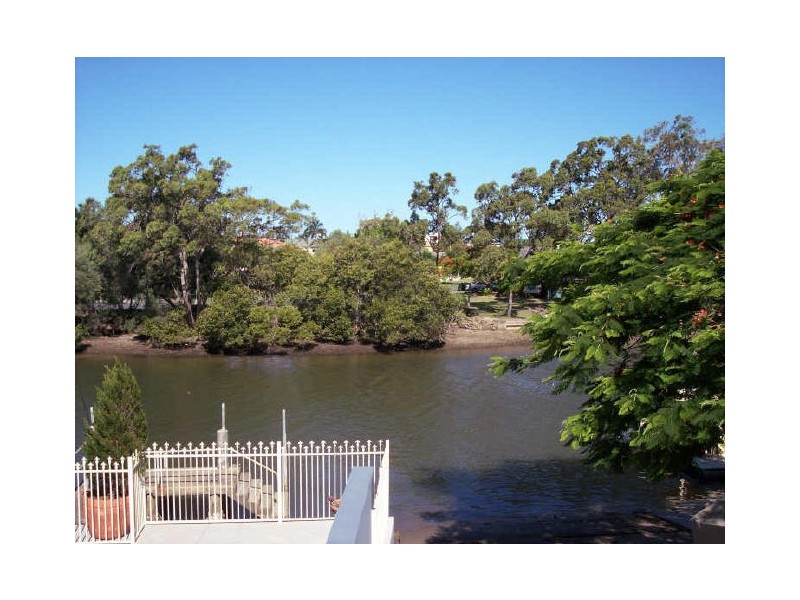 2/5 PERRY PLACE, Biggera Waters QLD 4216