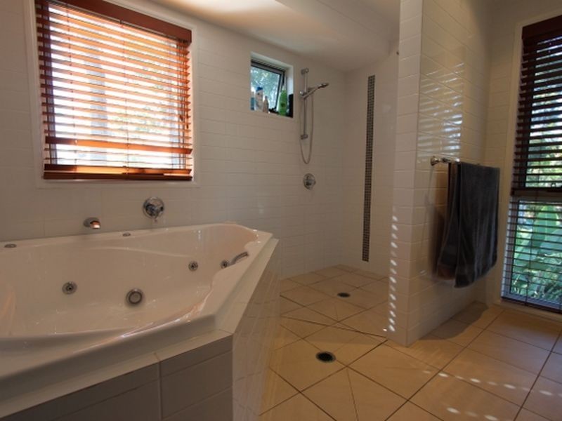 46 Buliti Street, Hope Island QLD 4212