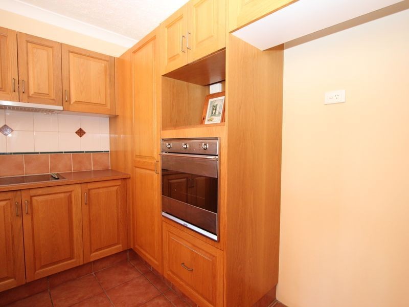 1/2 Madang Crescent, Runaway Bay QLD 4216