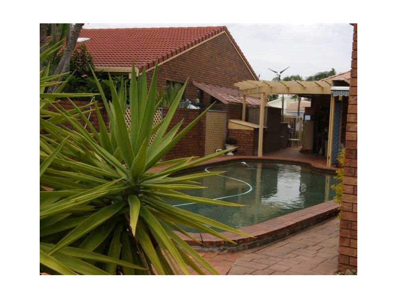 11 Seabreeze Street, Paradise Point QLD 4216