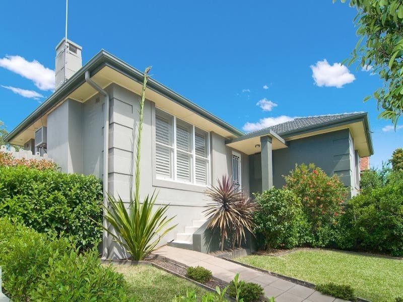 31 Pooley Street, Ryde NSW 2112