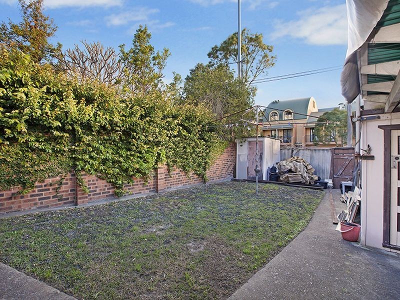 12 Reuss Street, Birchgrove NSW 2041