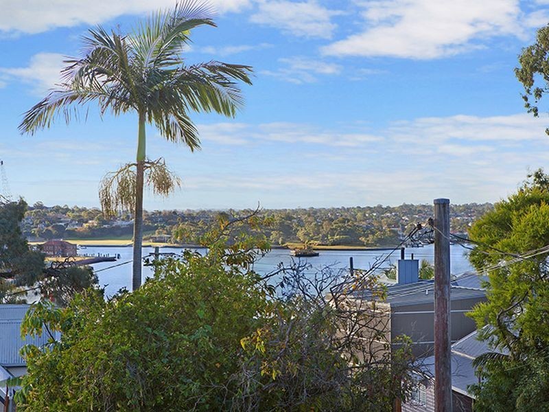 12 Reuss Street, Birchgrove NSW 2041