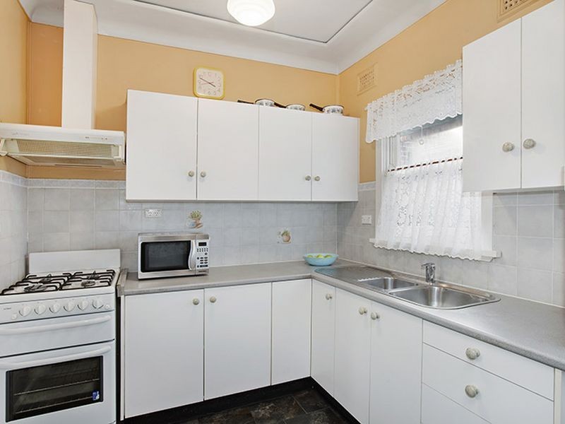 12 Reuss Street, Birchgrove NSW 2041