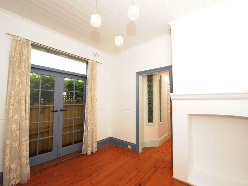 82 Northumberland Avenue, Stanmore NSW 2048