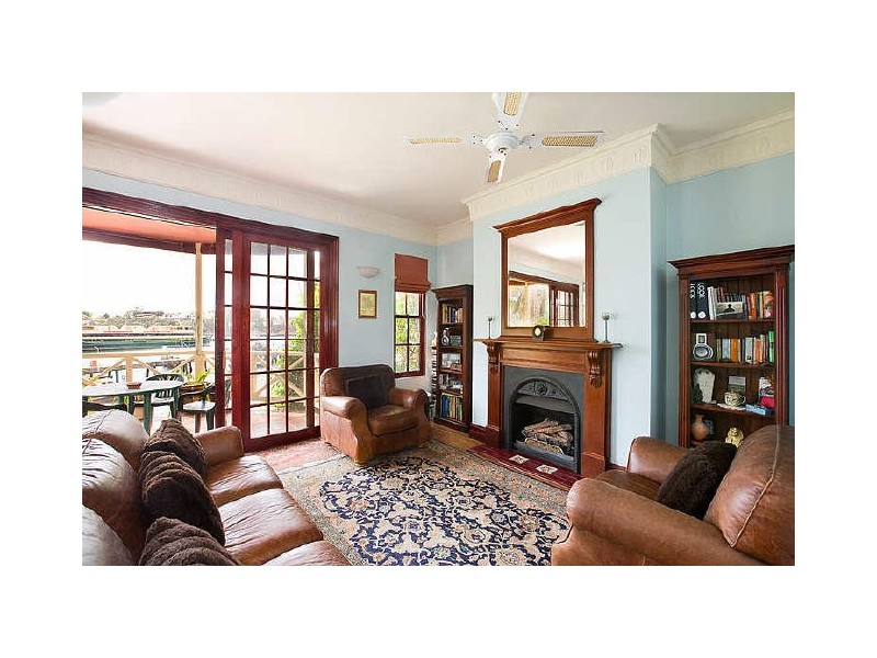 28 Hart Street, Balmain East NSW 2041