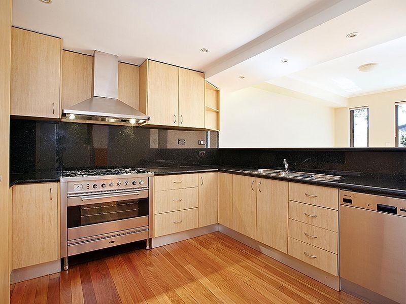 4 Brett Avenue, Balmain East NSW 2041