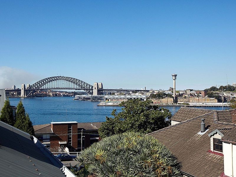 4 Brett Avenue, Balmain East NSW 2041