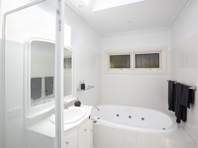 8 North Avenue, Leichhardt NSW 2040