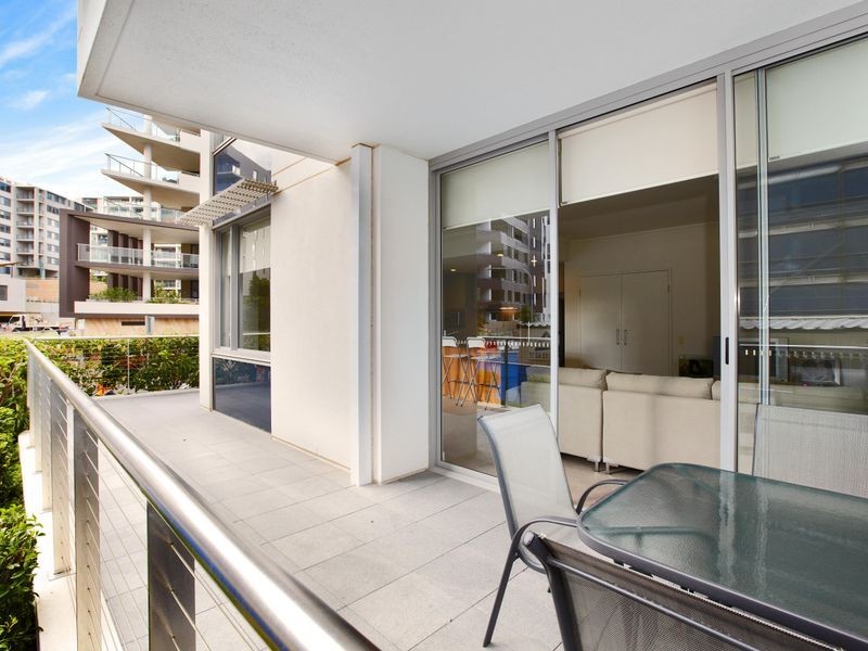 102/14 Shoreline Drive, Rhodes NSW 2138