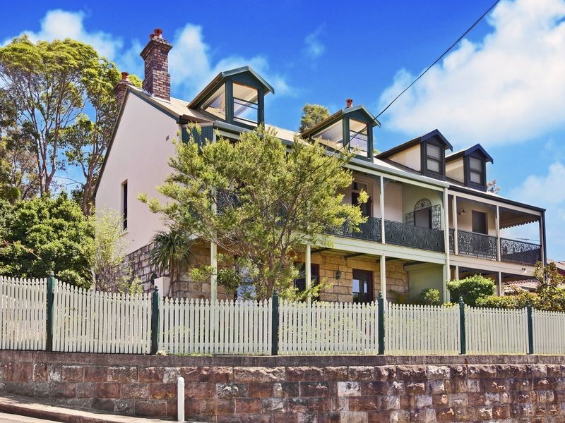 2 School Street, Balmain East NSW 2041