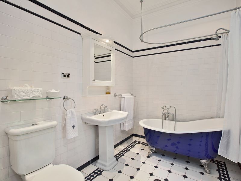 2 School Street, Balmain East NSW 2041