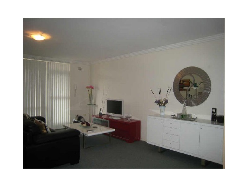 2/10 Coulter Street, Gladesville NSW 2111