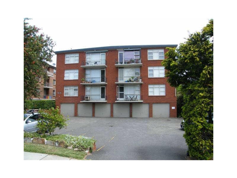 2/10 Coulter Street, Gladesville NSW 2111