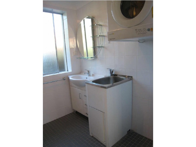 2/130 Gipps Street, Drummoyne NSW 2047