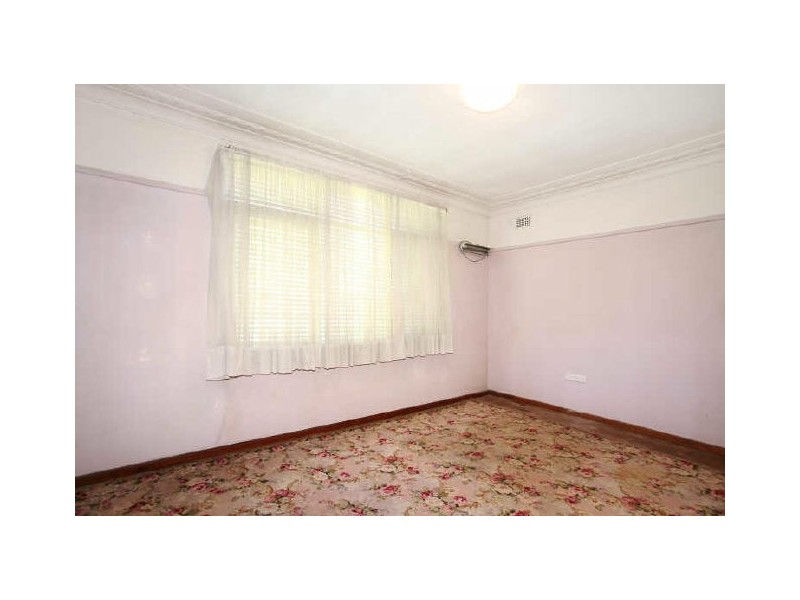 813 Forest Road, Peakhurst NSW 2210