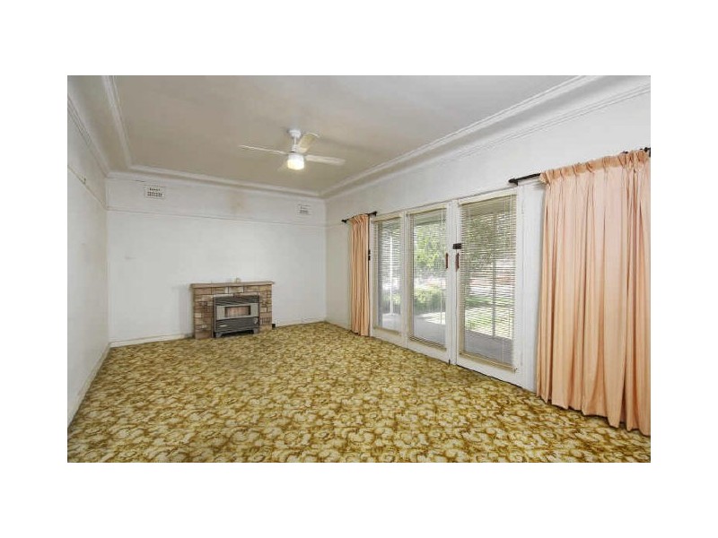 36 Amy Road, Peakhurst NSW 2210