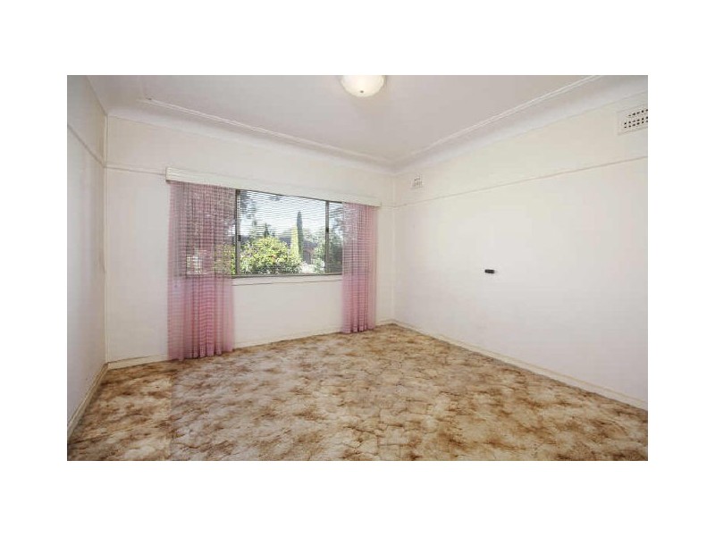 36 Amy Road, Peakhurst NSW 2210