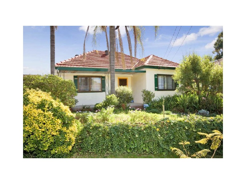 20 Highland Road, Peakhurst NSW 2210