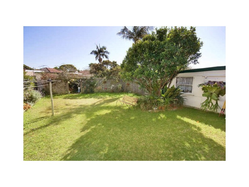 20 Highland Road, Peakhurst NSW 2210